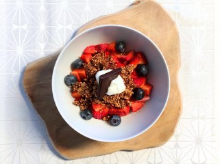 Schoko-Erdbeer-Granola